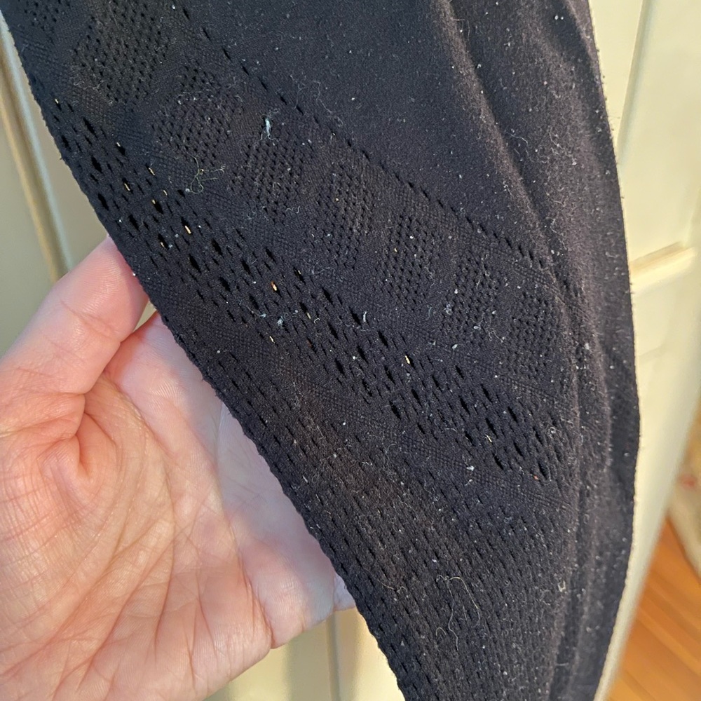 Lululemon, black, mesh full length legging, size 4/6 - Picture 4 of 6